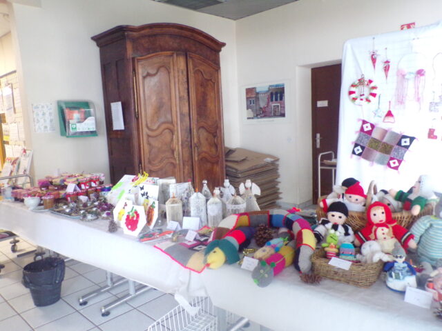 Exposition vente de l’atelier tricot et du PASA
